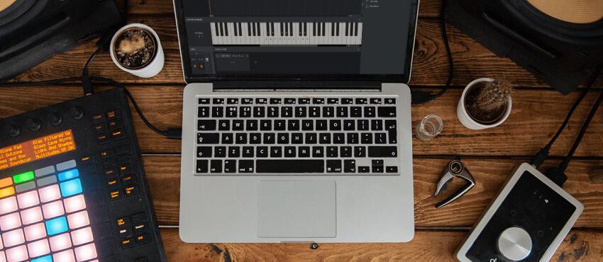 Online Piano Amped Studio