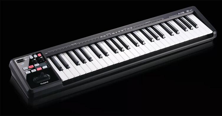 Midi keyboard studio equipment