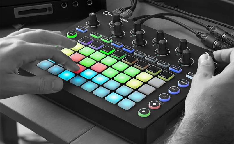 Electronic beat maker Electronic beat maker