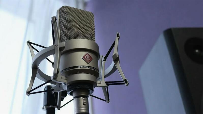Mic producing music for beginners