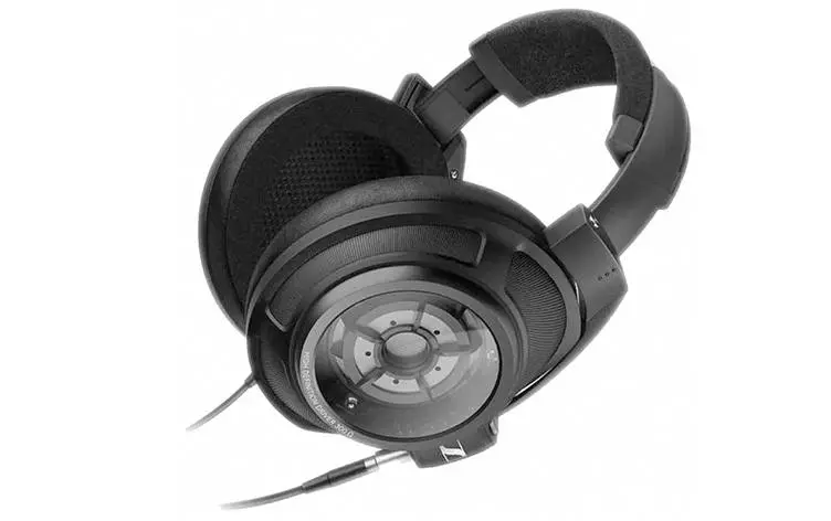 Sennheiser HD 820